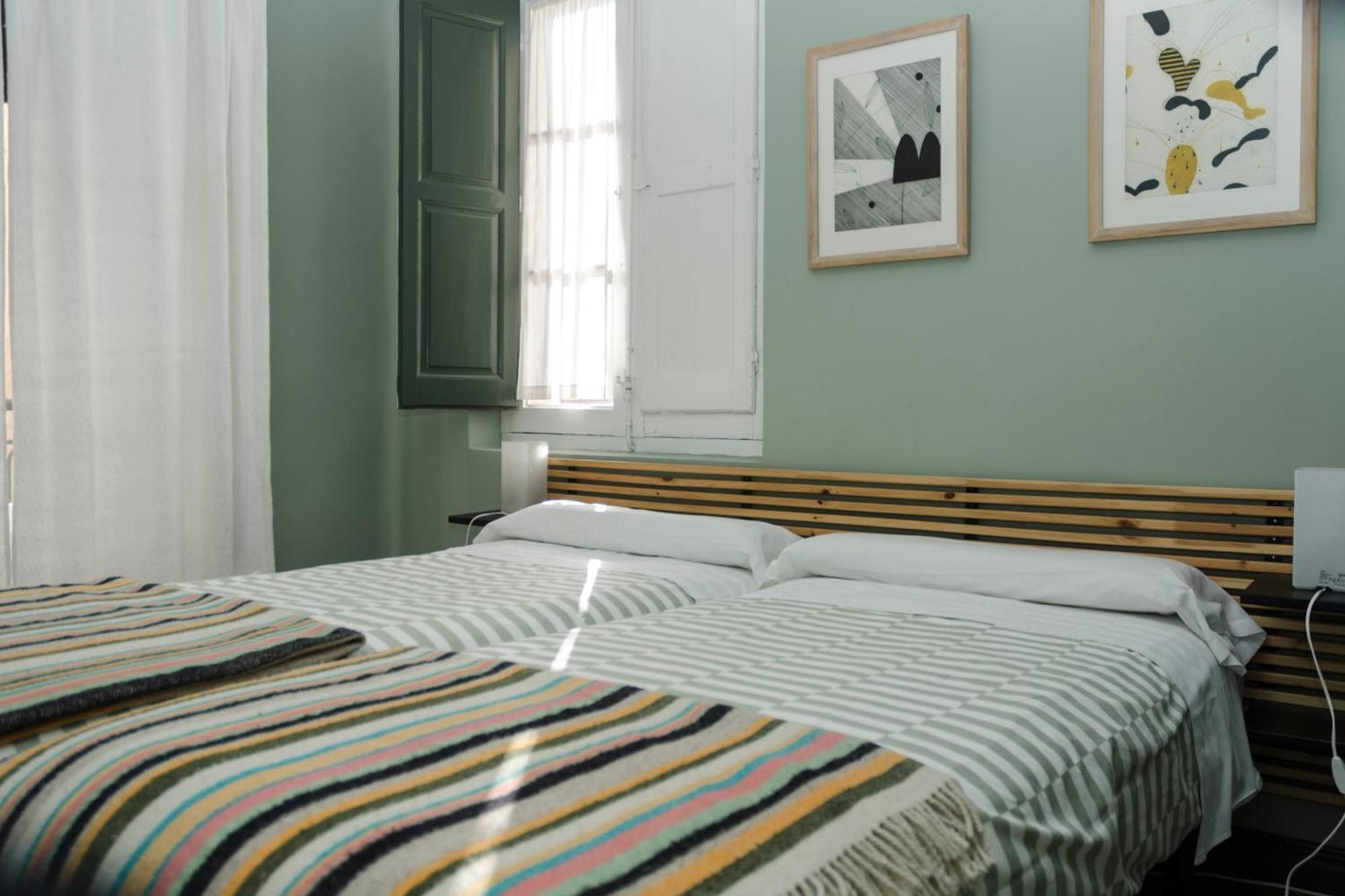 Pension Blanca B&B 레온 외부 사진