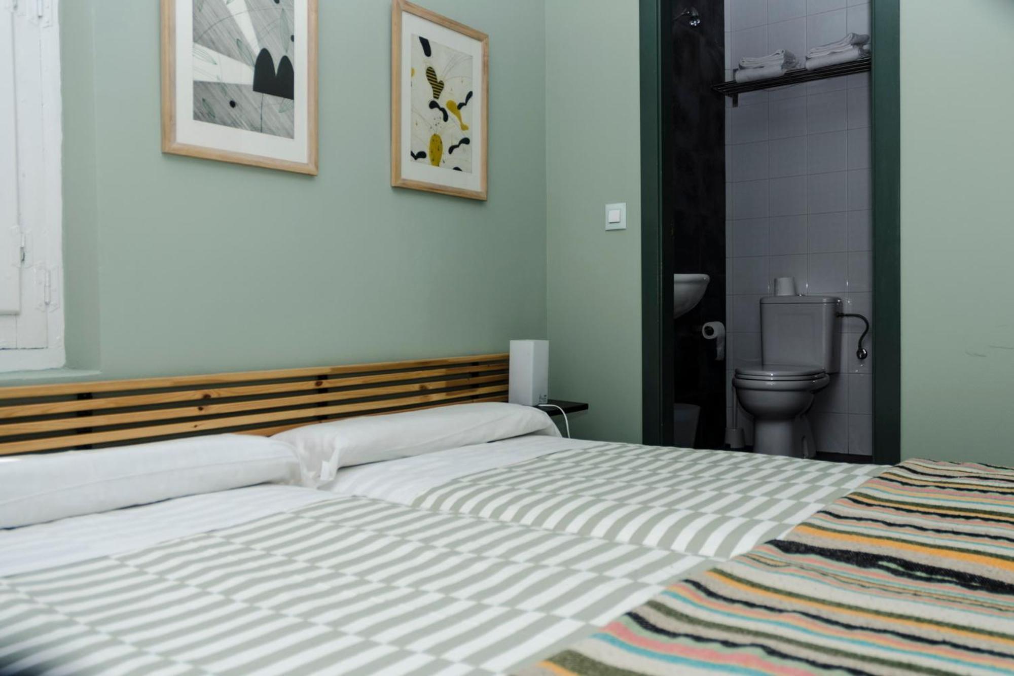 Pension Blanca B&B 레온 외부 사진